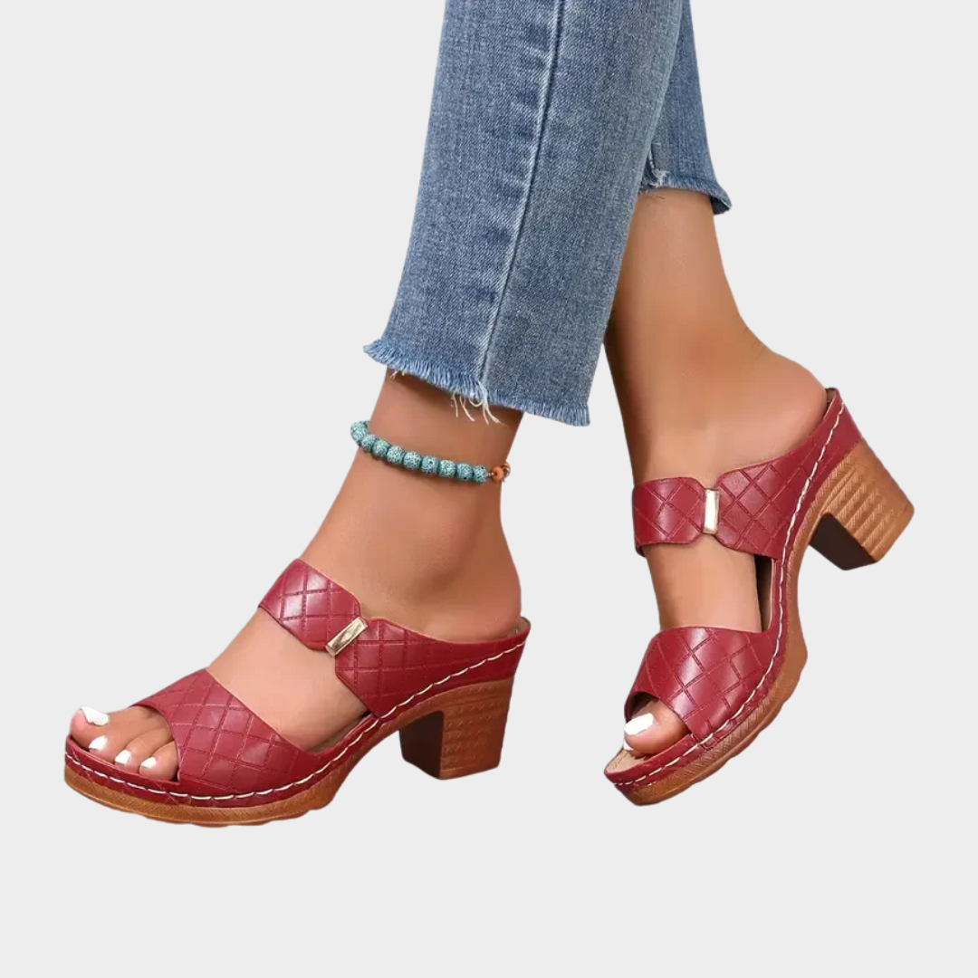 ARAH | CHIC ORTHOPEDIC SANDALS