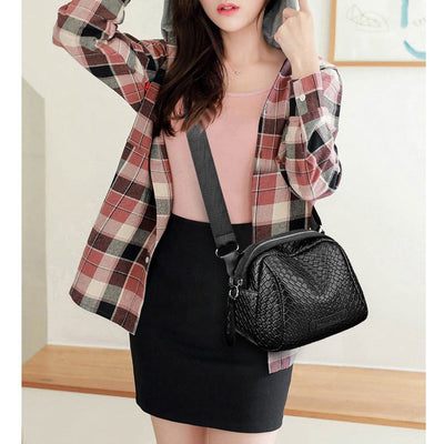 MARIZ | CHIC LIGHWEIGHT SHELL CROSSBODY BAG