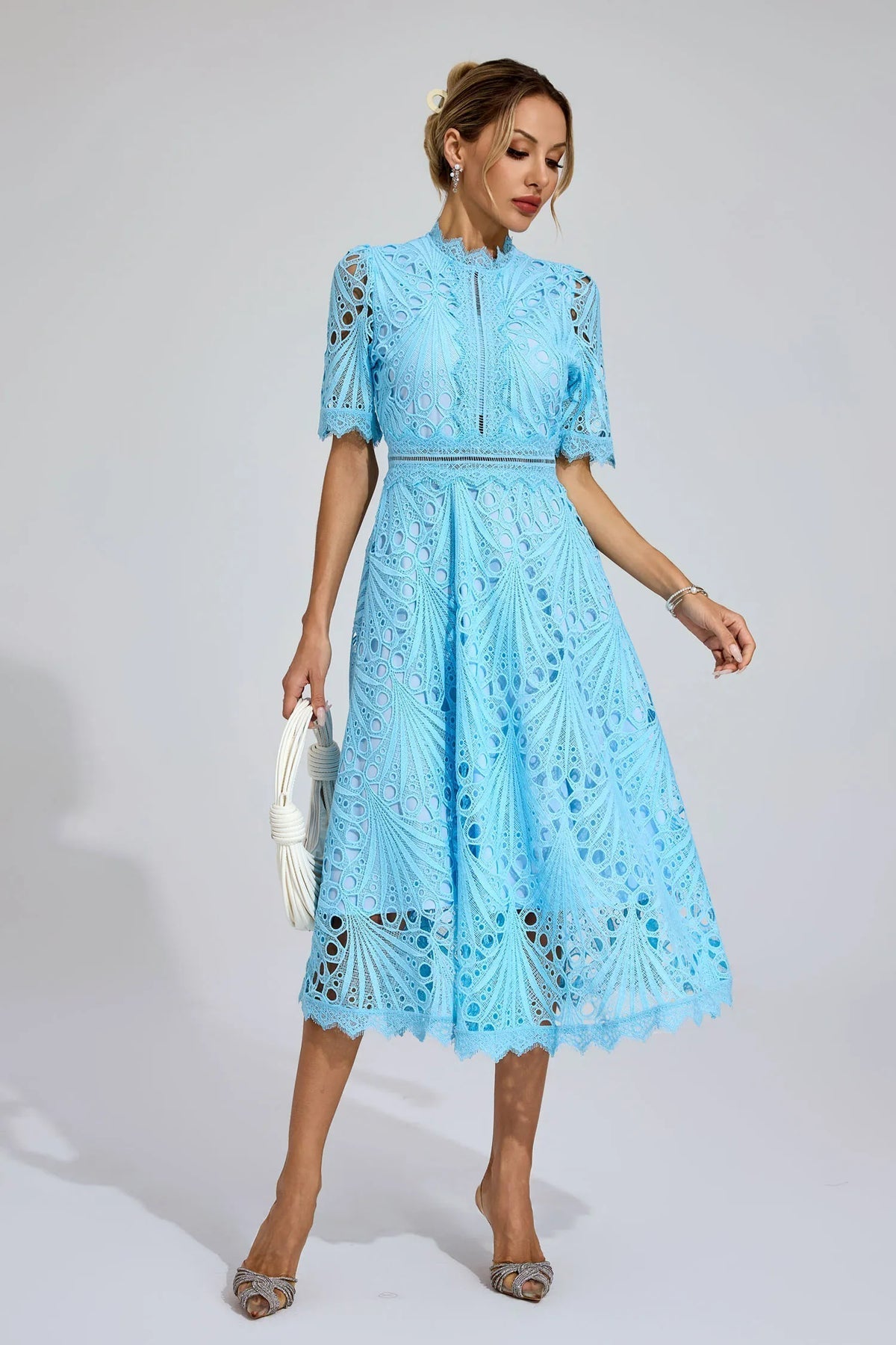 TINA | ELEGANT FLOWER EMBROIDERED DRESS