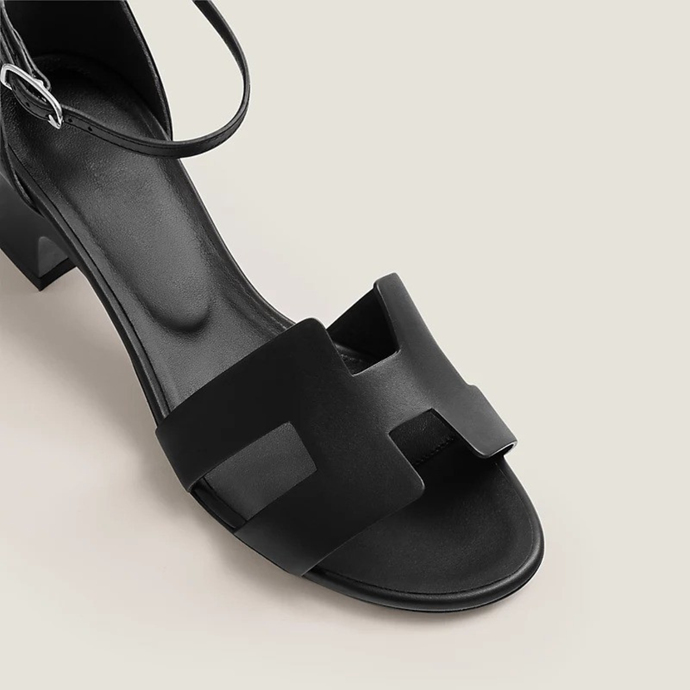 CHLOÉ | Luxury Elegant Sandals for Special Occasions