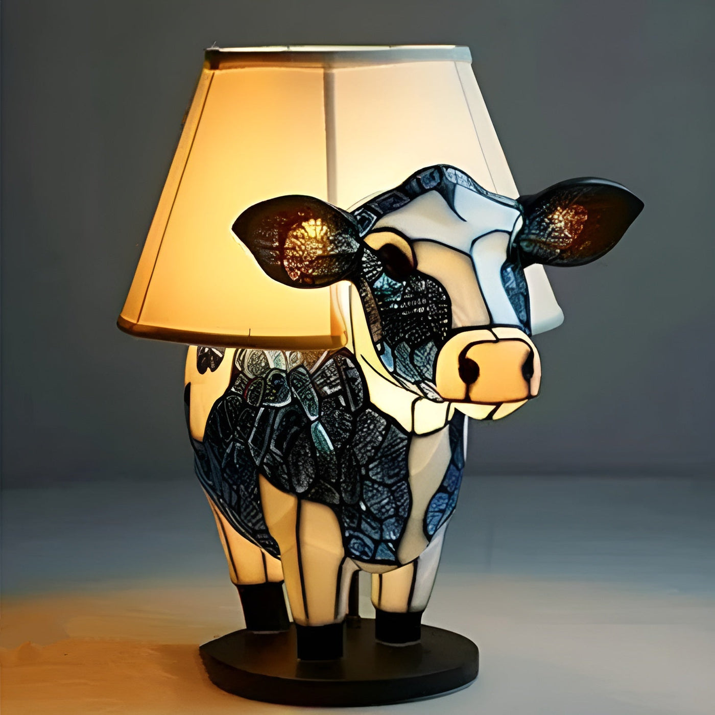 Bell – Magic Cow Lamp in Colored Glass