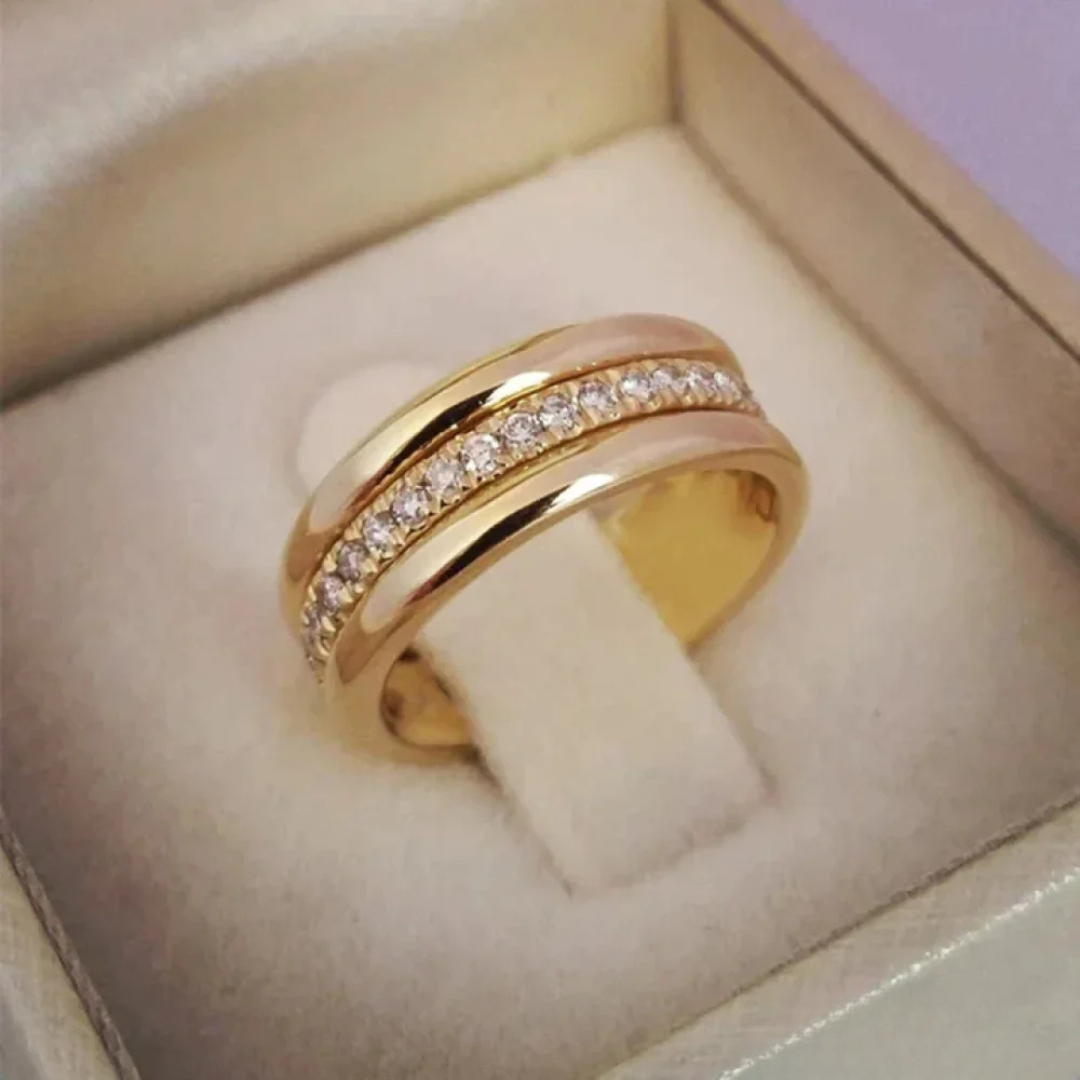 Elegant double-inlaid zirconium ring