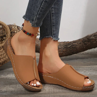 NOVA | CASUAL ORTHOPEDIC OPEN-TOE SANDALS