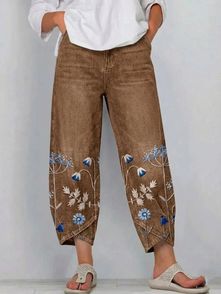 Women's Baggy Cropped Jeans with Embroidered