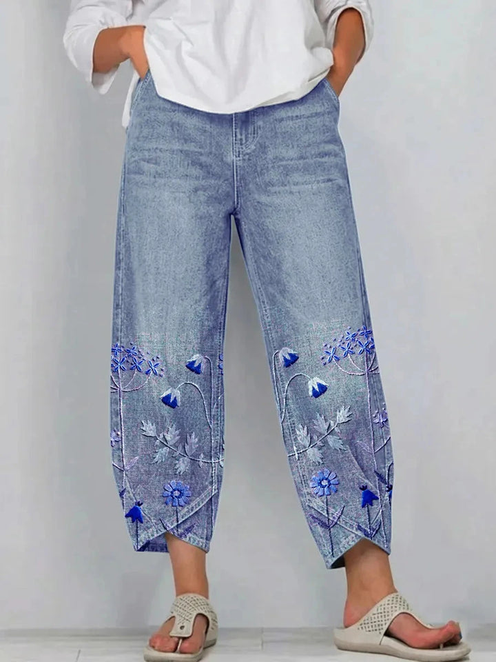 Women's Baggy Cropped Jeans with Embroidered