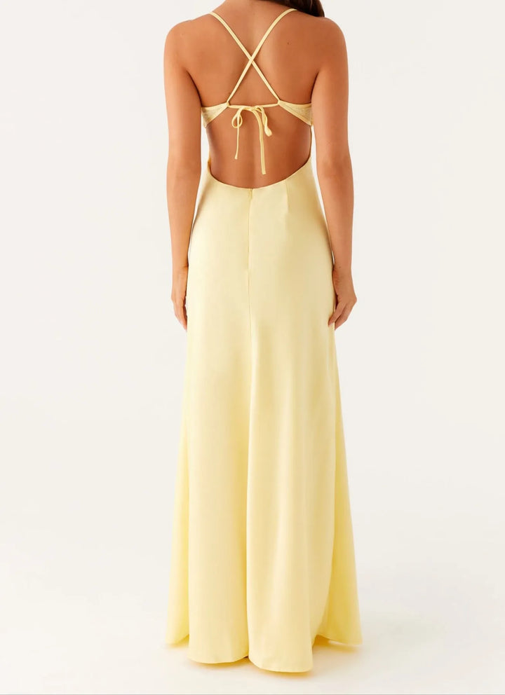 Women's Elegant Flowy Maxi Wedding Guest Dress with Sweetheart Neckline
