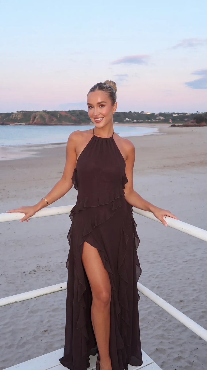 Women's Elegant Ruffle Maxi Wedding Guest Dress with Slit