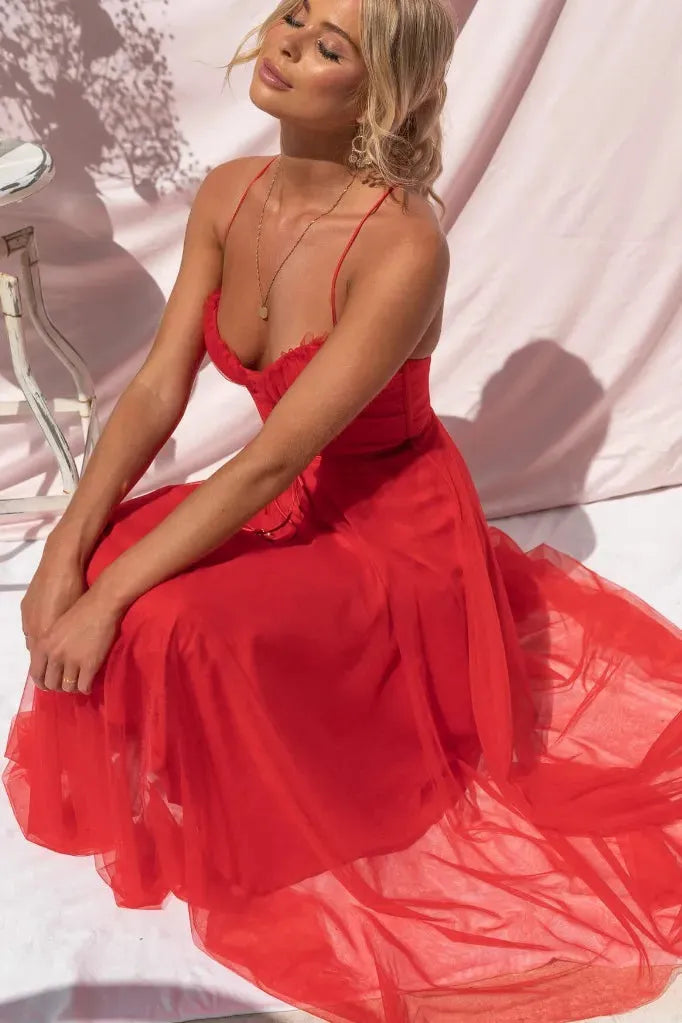Women's Elegant Sleeveless Midi Wedding Guest Dress with Sweetheart Neckline
