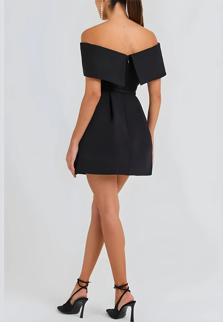 Women's Elegant Strapless Mini Cocktail Dress with Open Back