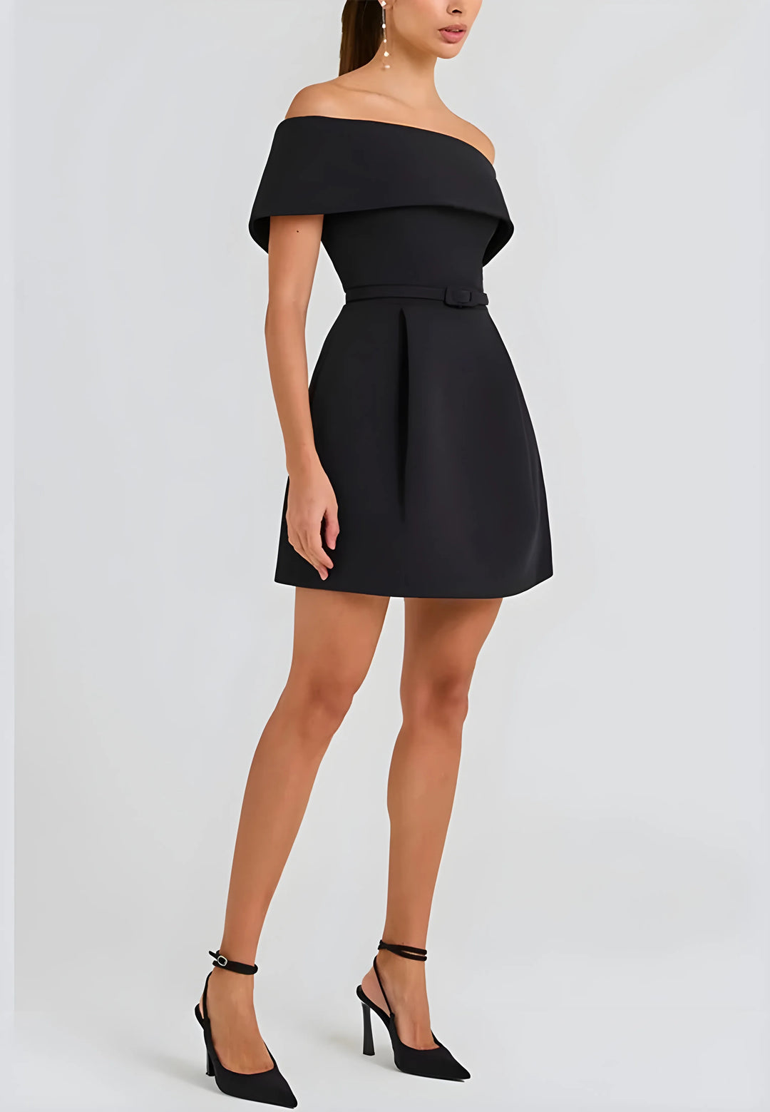 Women's Elegant Strapless Mini Cocktail Dress with Open Back