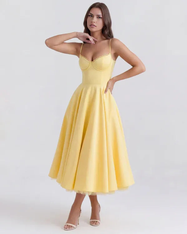 Women's Flowy Sleeveless Maxi Wedding Guest Dress with Sweetheart Neckline