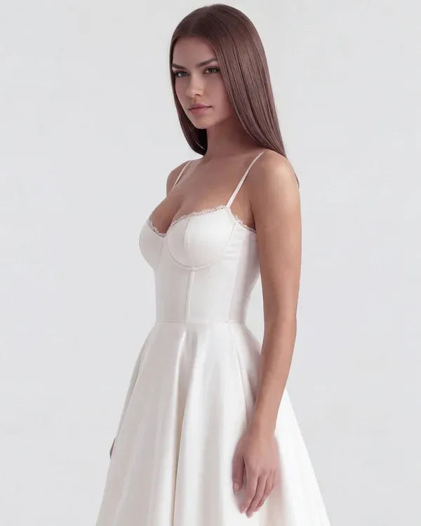 Women's Flowy Sleeveless Maxi Wedding Guest Dress with Sweetheart Neckline