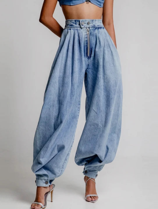 Women's High Waisted Baggy Jeans with Pleated Front