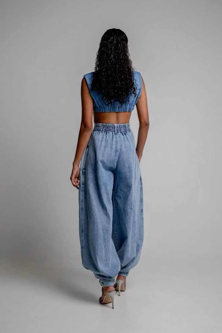 Women's High Waisted Baggy Jeans with Pleated Front
