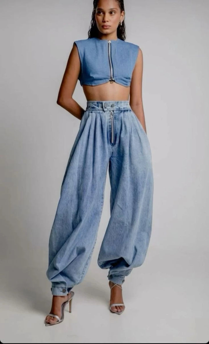 Women's High Waisted Baggy Jeans with Pleated Front