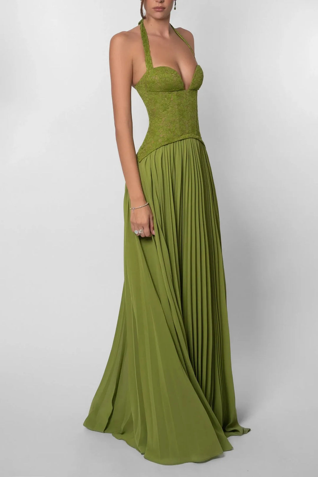 Women's Pleated Flowy Maxi Wedding Guest Dress with Sweetheart Neckline