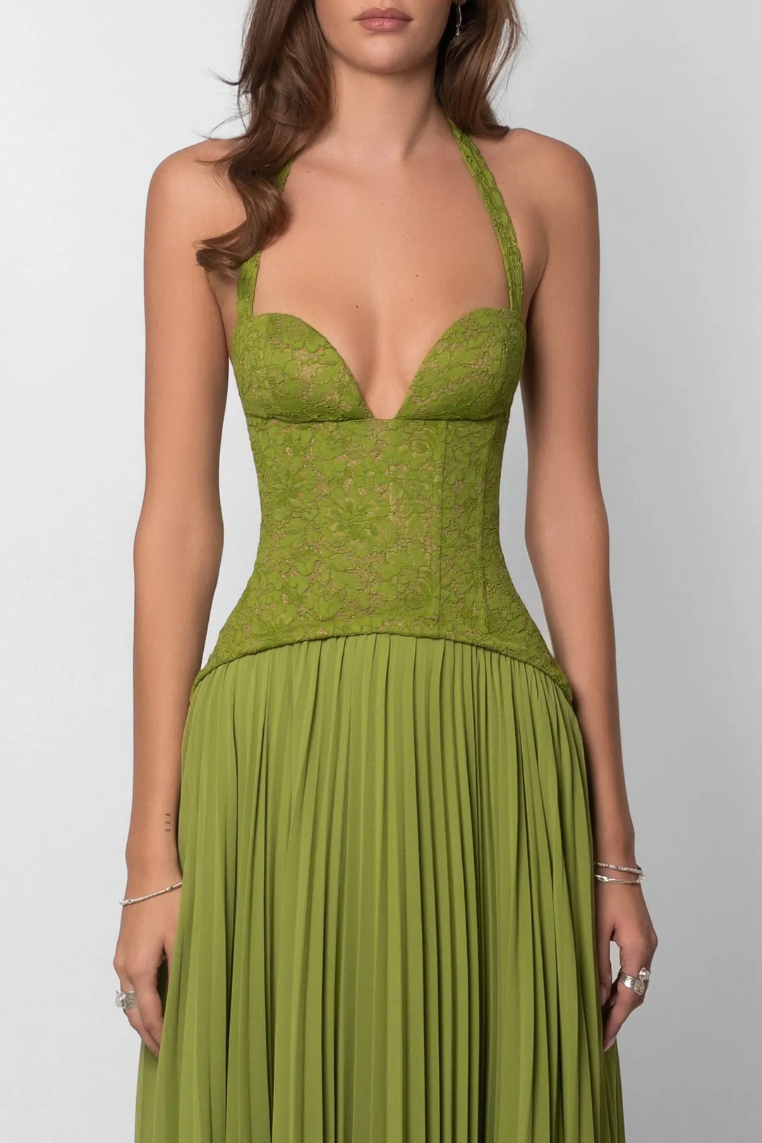 Women's Pleated Flowy Maxi Wedding Guest Dress with Sweetheart Neckline