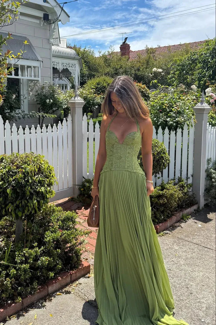 Women's Pleated Flowy Maxi Wedding Guest Dress with Sweetheart Neckline