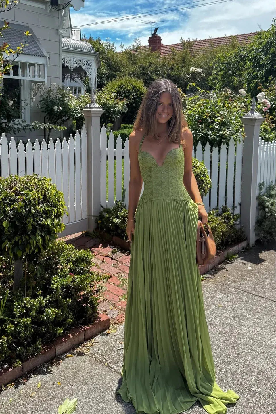 Women's Pleated Flowy Maxi Wedding Guest Dress with Sweetheart Neckline