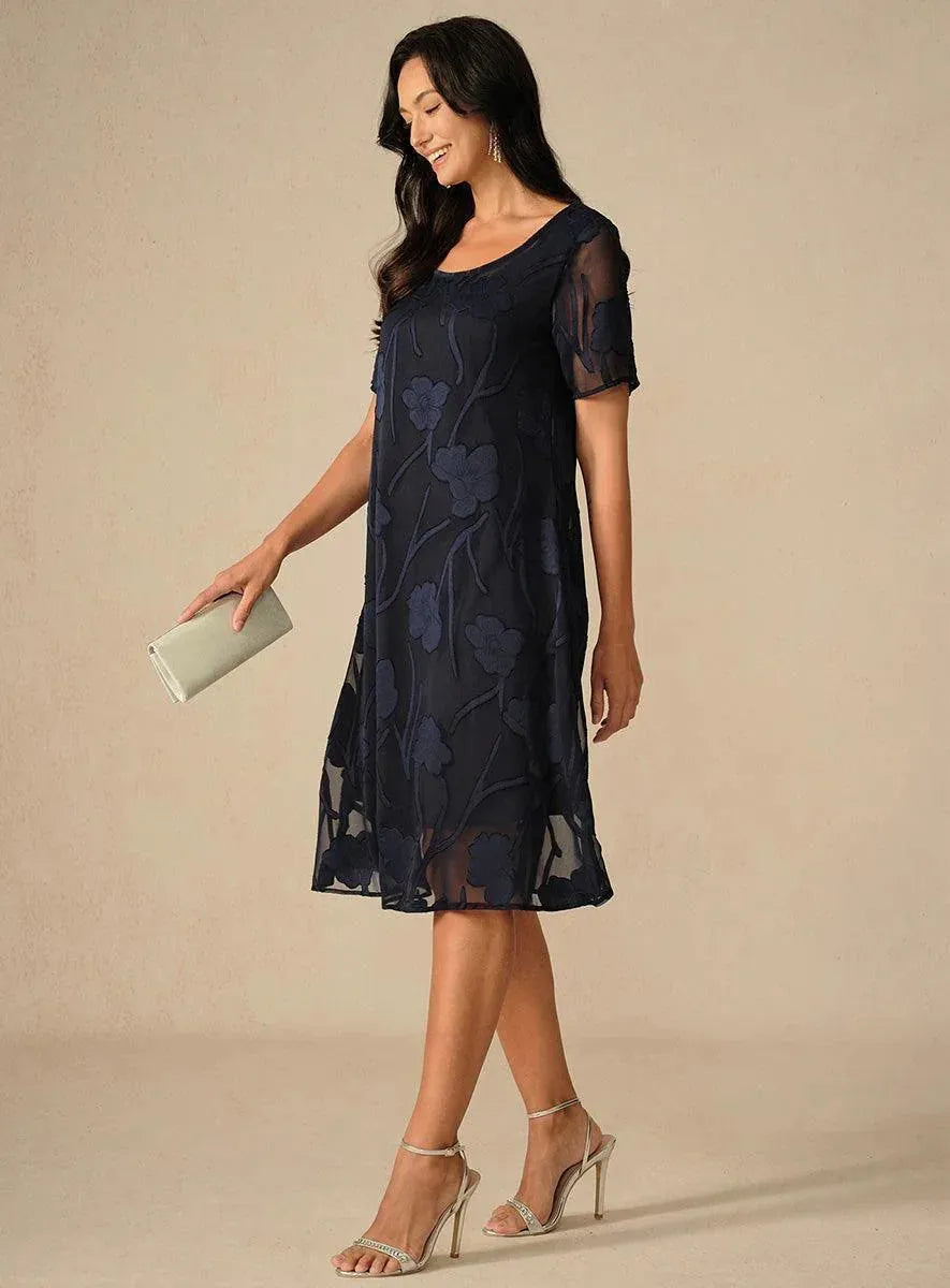 Women's Short Sleeve Floral Midi Wedding Guest Dress with Scoop Neck