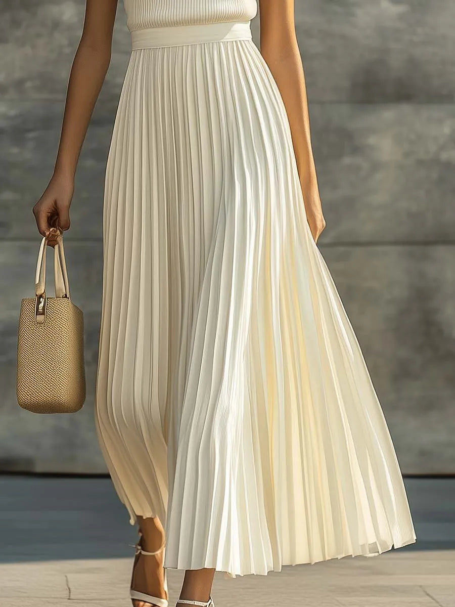 Women's Sleeveless Pleated Maxi Wedding Guest Dress with Round Neckline