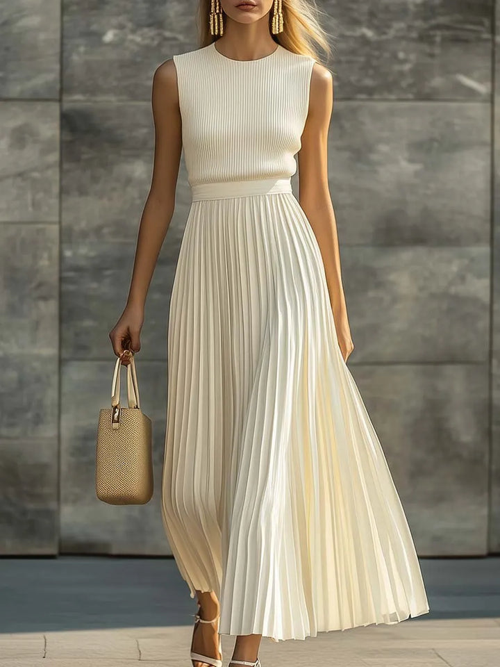Women's Sleeveless Pleated Maxi Wedding Guest Dress with Round Neckline