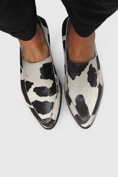 Elegant Macarena Loafers with Low Heel and Animal Print